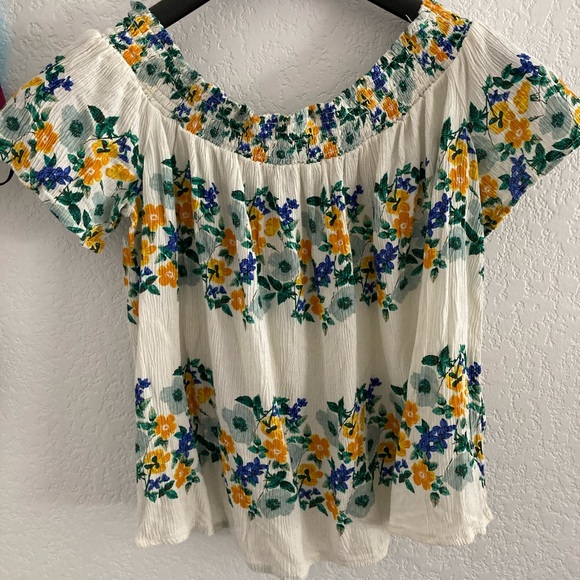 floral old navy blouse ! - Picture 1 of 1
